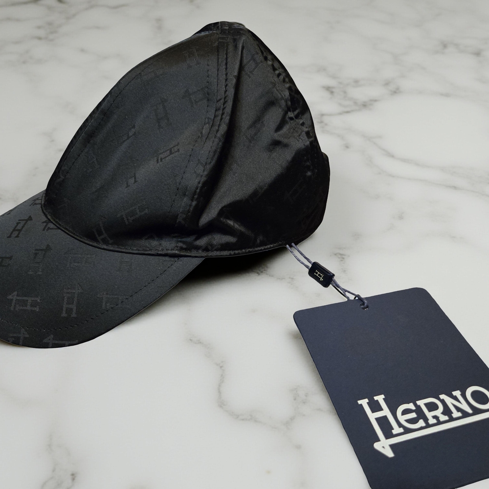 Herno Dark Cap with Logo